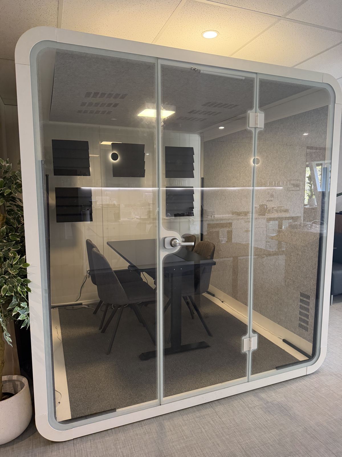 The Pod — The booth