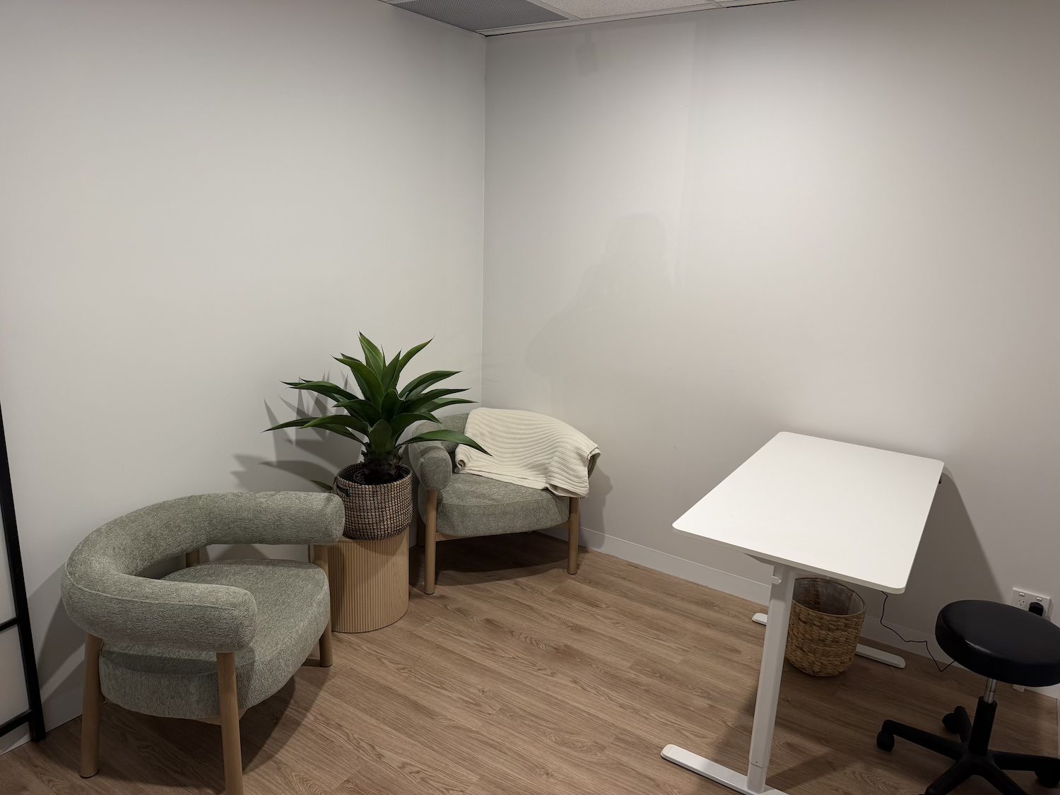 The Holos Office — The office