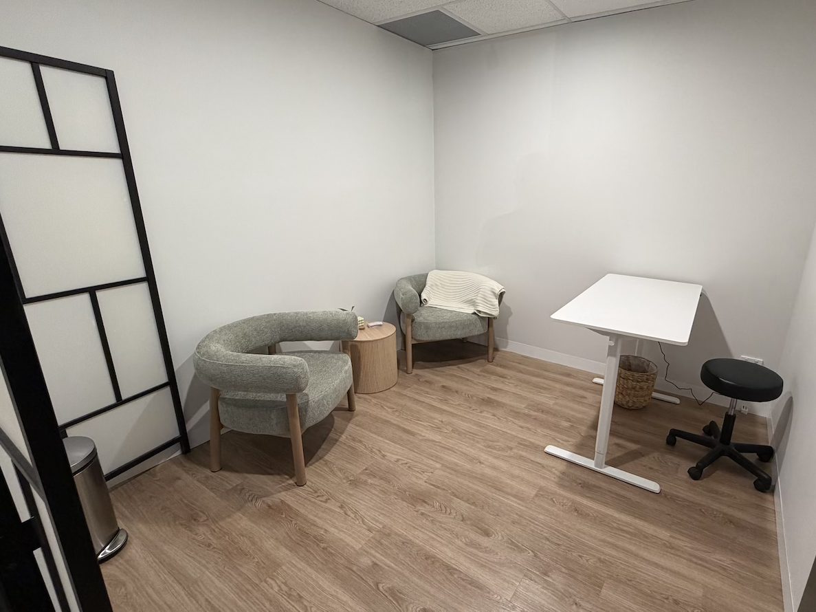 The Holos Office — The room
